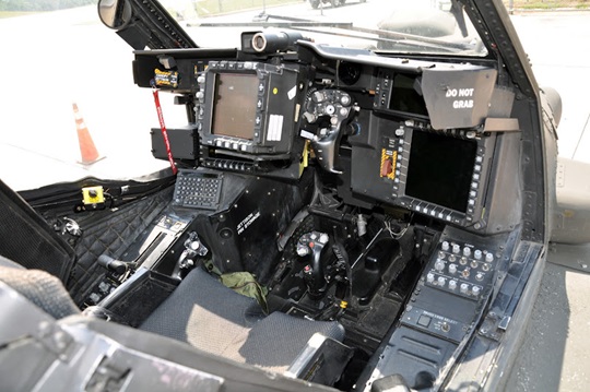 Boeing Apache AH64 Cockpit